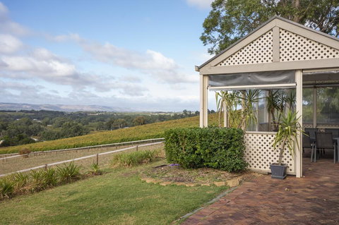 131 Your Vineyard Home In The Heart Of The Vale - Accommodation Batemans Bay 1