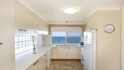 143 Mitchell Pde - Magnificent Outlook - Accommodation Batemans Bay 3