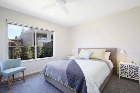 18 On Rayner - Swish Apartment Myrtleford - Accommodation Batemans Bay 1