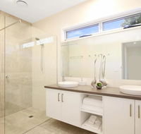 18 on Rayner - swish apartment Myrtleford - Accommodation Batemans Bay