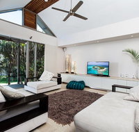 18A Childe Street Belongil Beach - Belongil Beach Pavilion House - Accommodation Batemans Bay