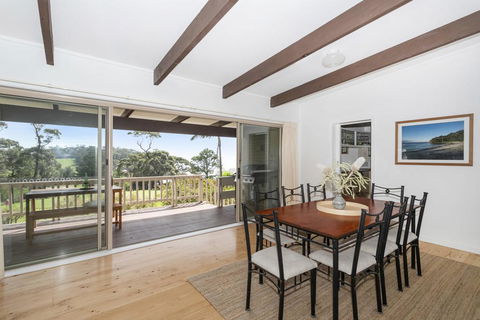 19 Buchan Street - Mollymooks Tee To Sea - Accommodation Batemans Bay 1