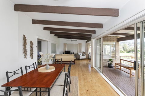 19 Buchan Street - Mollymooks Tee To Sea - Accommodation Batemans Bay 3