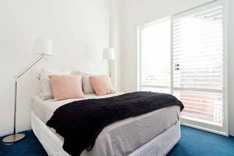 2 Bed Sydney Executive Apt Close To City - Accommodation Batemans Bay 2
