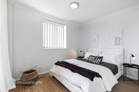 2 Bedroom 2 Bathroom Apt With Balcony And Parking - Accommodation Batemans Bay 3