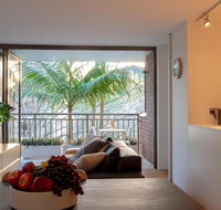 2 Bedroom Apt in Potts Point with Parking - Accommodation Batemans Bay