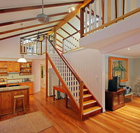 2 Manfred Street Belongil Beach - Susie's Beach House - Accommodation Batemans Bay