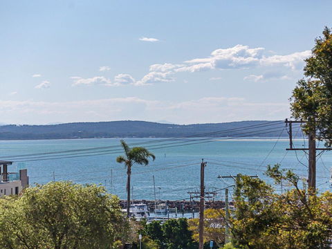 23 'The Commodore' 9-11 Donald Street - Delightful Unit With Gorgeous Water Views - Accommodation Batemans Bay 0