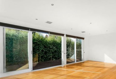 26 Malvern 3 Bedroom Home - Accommodation Batemans Bay 0