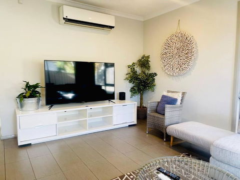 D119 Silver Birch Family Stay - Accommodation Batemans Bay 3