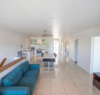 3 Bedroom Apartment // Spence St - Accommodation Batemans Bay