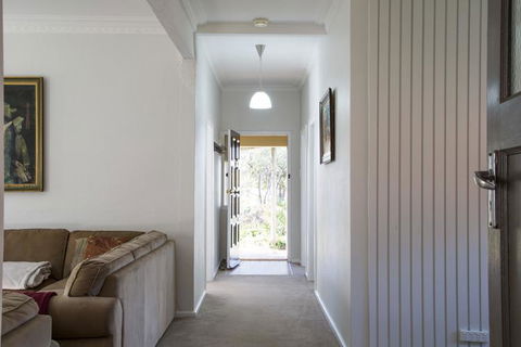 88 Morrisset - Accommodation Batemans Bay 0
