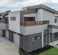 A brand new private townhouse - Accommodation Batemans Bay