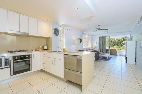 A Deluxe Swim Up - Drift Apartments South - Accommodation Batemans Bay 2