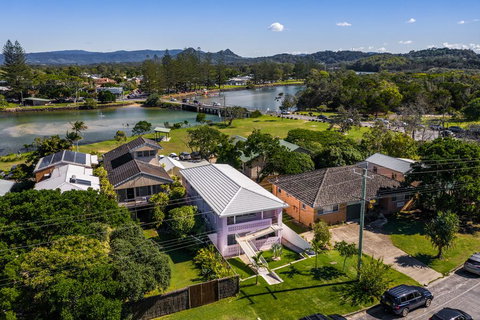 A PERFECT STAY - Sunset Beach - Riverside - Accommodation Batemans Bay 2