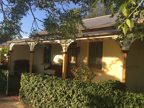 A Settlers Cottage Accommodation Bathurst CBD - Accommodation Batemans Bay 2