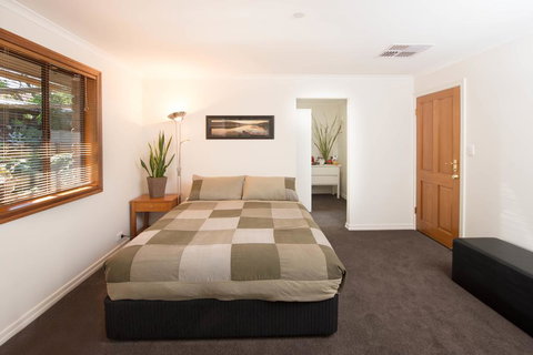 A Suite Spot In The Hills - Accommodation Batemans Bay 1