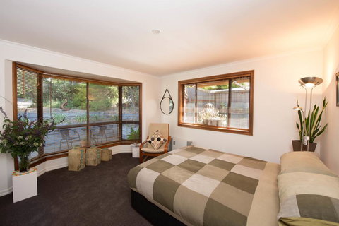 A Suite Spot In The Hills - Accommodation Batemans Bay 0