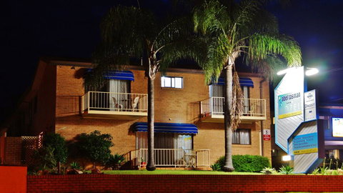 Abel Tasman Motel - Accommodation Batemans Bay 2