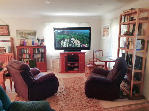 Abelia Cottages Botanical - Accommodation Batemans Bay 1