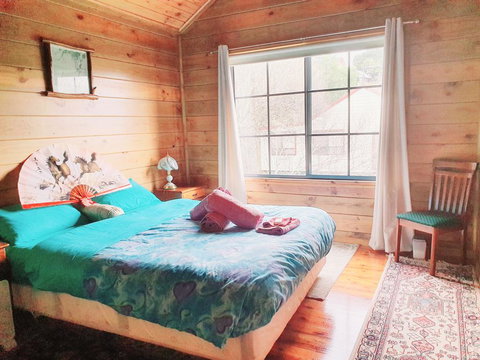 Abelia Cottages SPA Lakeside COTTAGE No 2 - Accommodation Batemans Bay 2