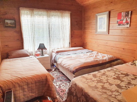 Abelia Cottages SPA Lakeside COTTAGE No 2 - Accommodation Batemans Bay 3