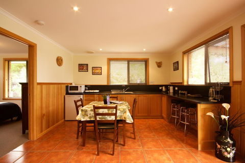 Abs By The Bay - Accommodation Batemans Bay 2