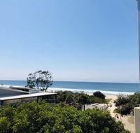 Absolute Beachfront - Cabarita Beach - Ocean Views - 3 Bed Apartment - Accommodation Batemans Bay
