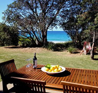 Absolute Beachfront Mollymook - Accommodation Batemans Bay