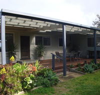 Absolute Waterfront - Accommodation Batemans Bay