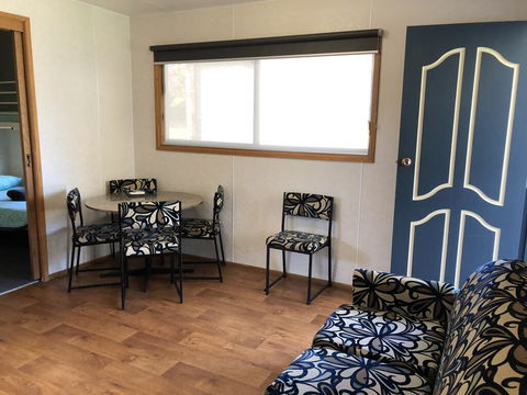 Acacia Caravan Park & Holiday Units - Accommodation Batemans Bay 3