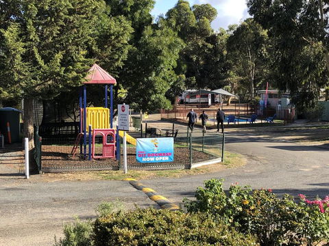 Acacia Caravan Park & Holiday Units - Accommodation Batemans Bay 1