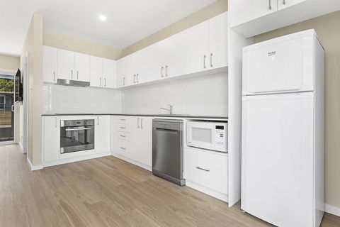 Achilles Street, 1/6 - Accommodation Batemans Bay 3