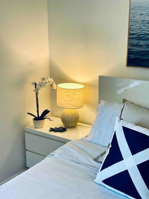 DOCK 08 Riverside Entertainer Pets Welcome - Accommodation Batemans Bay 1