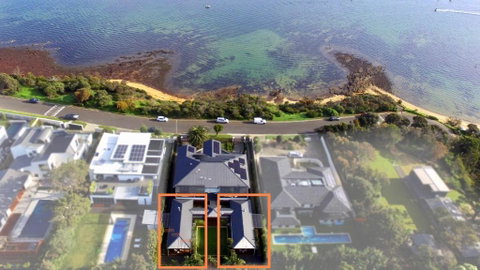 Earimil Villas - Waterfront - Accommodation Batemans Bay 1