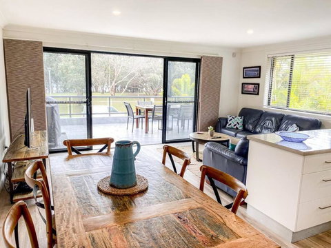 East Light Byron - Accommodation Batemans Bay 0