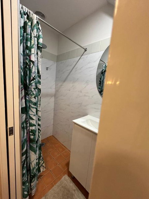 Easy And Convenient Studio - Accommodation Batemans Bay 3