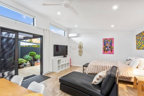 EcoBee Studio In Garden Serenity - Accommodation Batemans Bay 4
