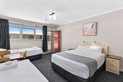 Econo Lodge Port Augusta - Accommodation Batemans Bay 1