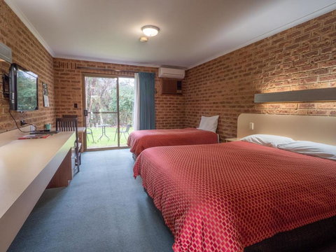 Eildon Parkview Motor Inn Room 7 - Accommodation Batemans Bay 1