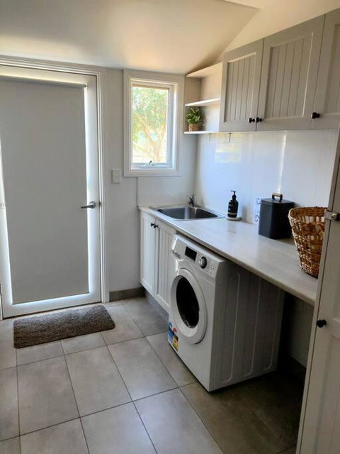 Fulham Homestead Historic Rural Large 3 Bedroom Guesthouse - Accommodation Batemans Bay 3