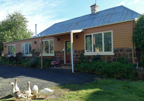 Fulham Homestead Historic Rural Large 3 Bedroom Guesthouse - Accommodation Batemans Bay 0