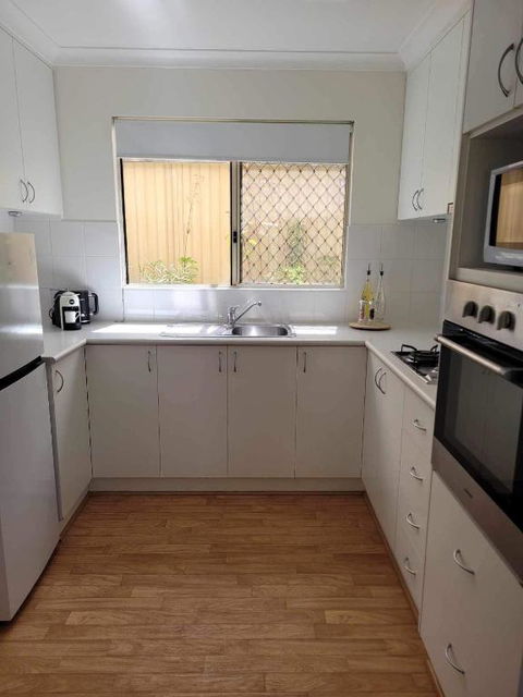 G&R Beach Cottage - Accommodation Batemans Bay 4