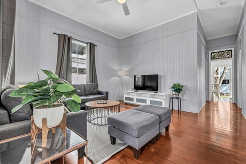 Gabba Central House 3BR2Bath Pets - Accommodation Batemans Bay 2