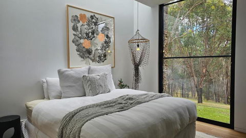 Gabion Hill House Glenlyon - Accommodation Batemans Bay 2