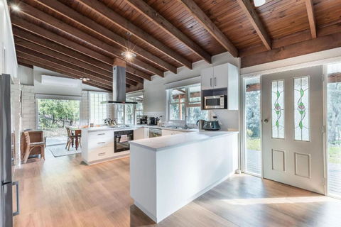GANGURRU - Accommodation Batemans Bay 2