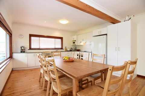 GERR14C - Salty Dog - Accommodation Batemans Bay 2