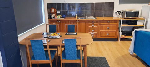 GOLDFIELDS STUDIO APARTMENT, Beaconsfield - Fully Self-contained, Air-conditioning - Accommodation Batemans Bay 3
