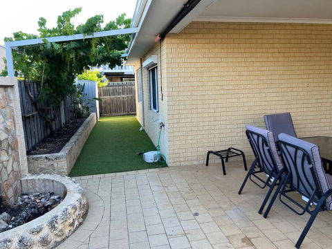 Garrison Cottage - Accommodation Batemans Bay 4