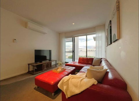 GW24-1 BATH 2 BR At The Glen With FREE Parking And Balcony - Accommodation Batemans Bay 3